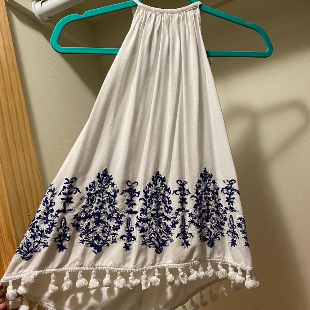 Blouse white with blue/purple flowers